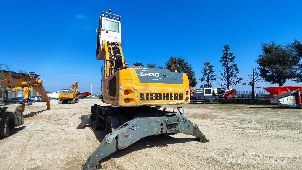Liebherr LH 30 M Pelle à déchets