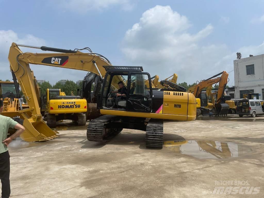 CAT 320D Pelle sur chenilles