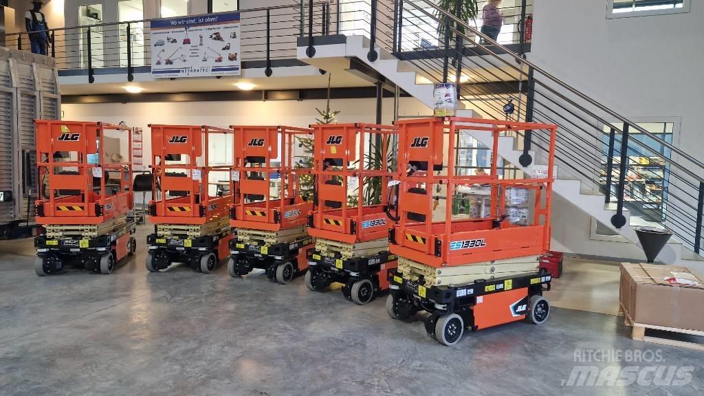 JLG ES 1330 L Nacelle ciseaux