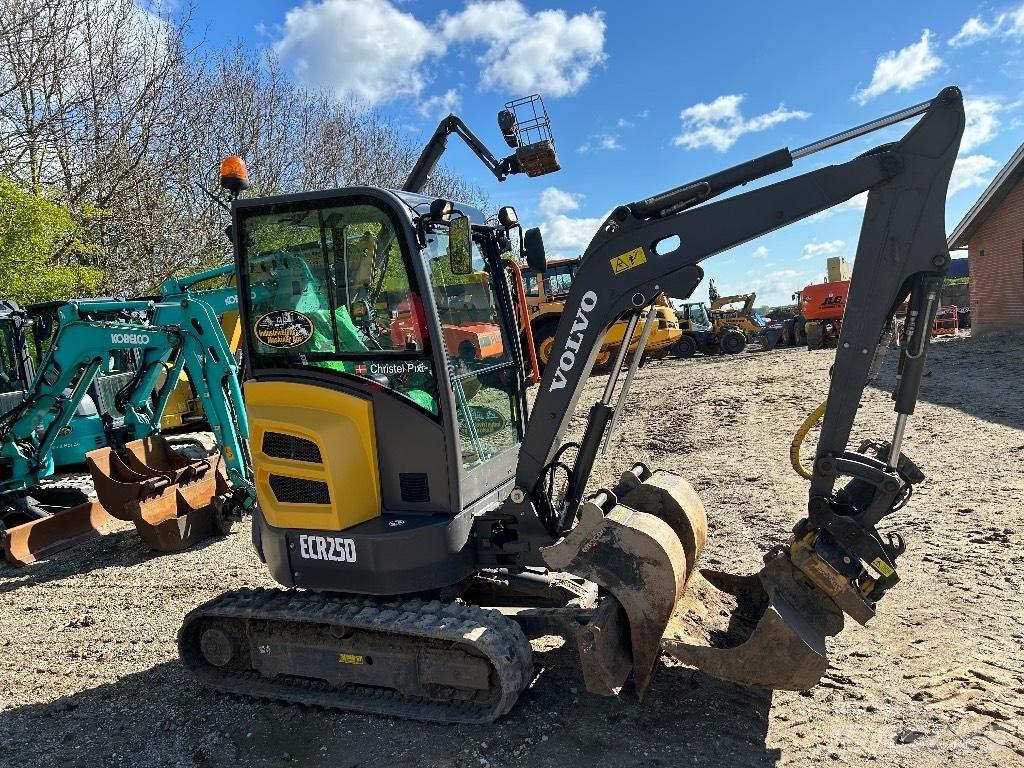 Volvo ECR 25 D Mini pelle < 7t