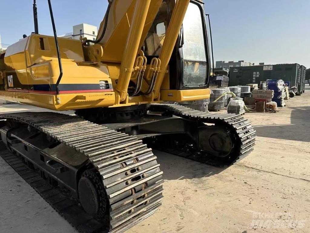 CAT 325 B L Pelle sur chenilles