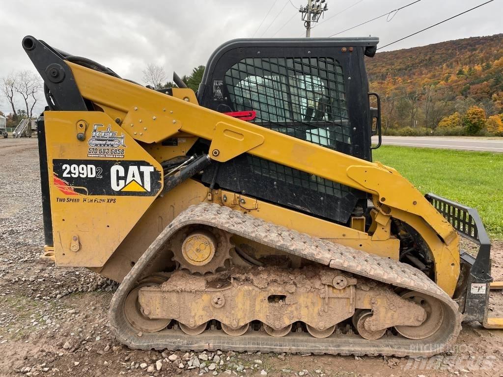 CAT 299 D 2 Chargeuse compacte