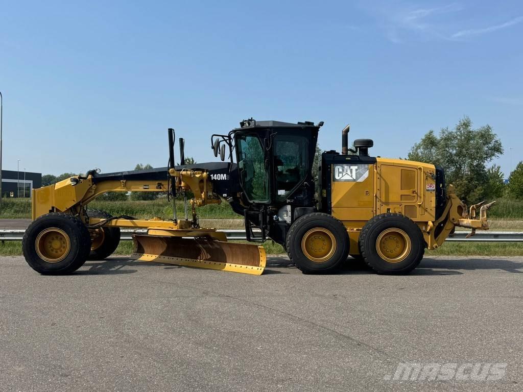 CAT 140M3 Niveleuse