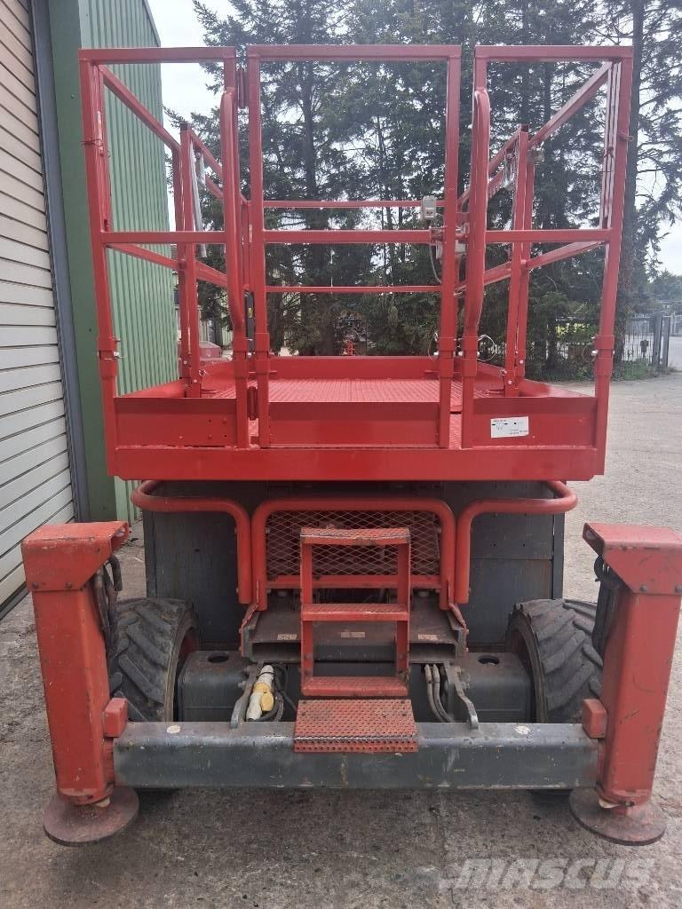 SkyJack SJ 6826 RT Nacelle ciseaux