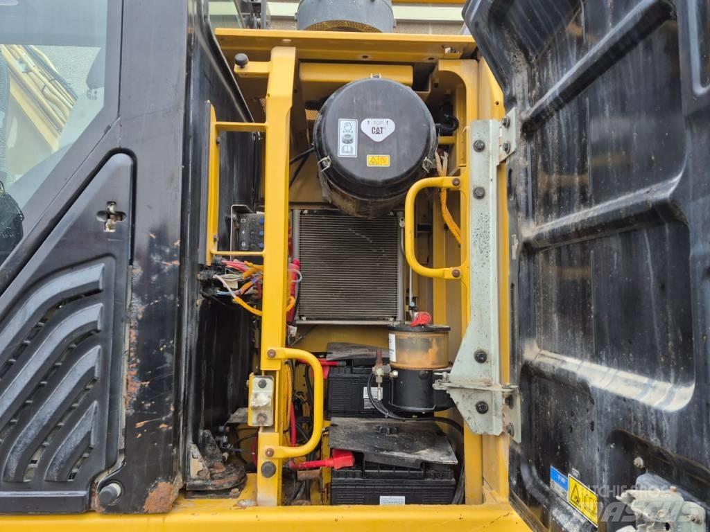 CAT 329E Pelle sur chenilles