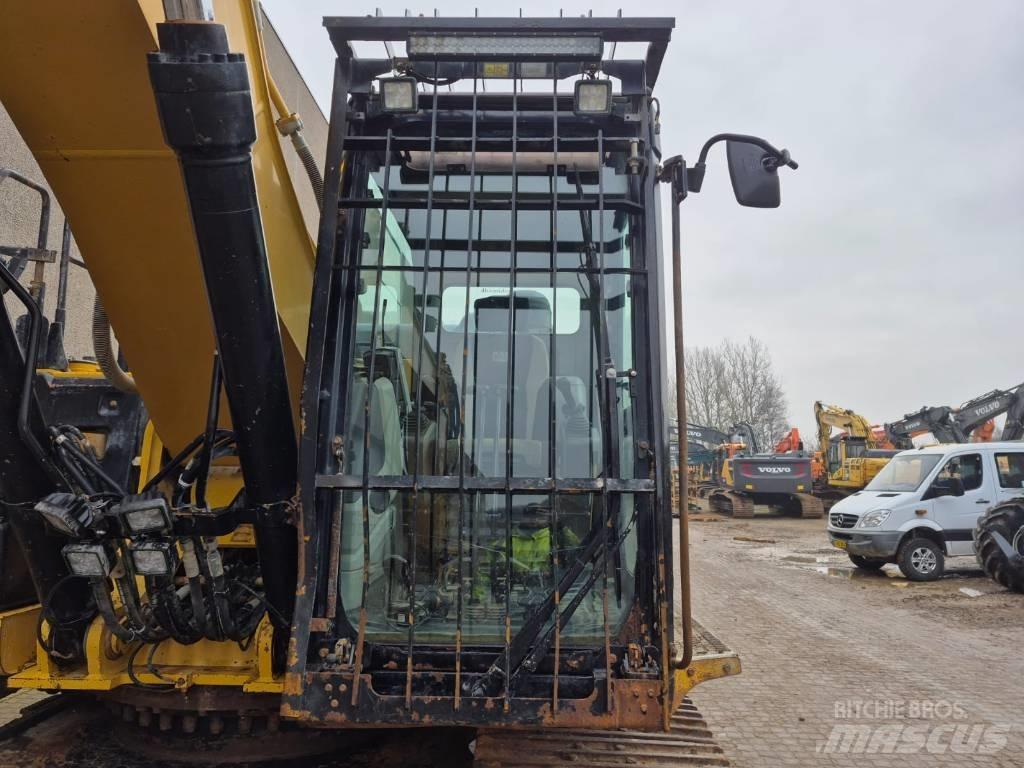 CAT 329E Pelle sur chenilles