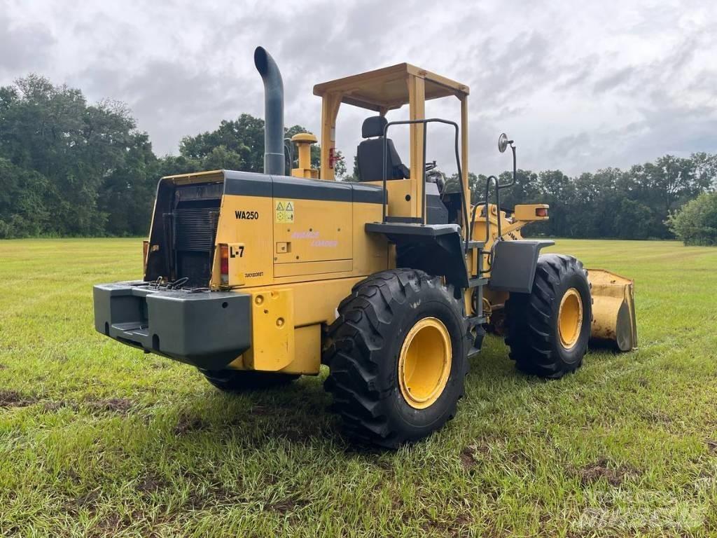 Komatsu WA 250-3L Chargeuse sur pneus