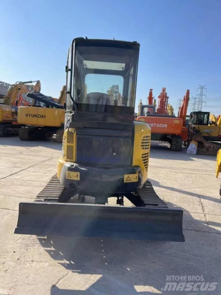Komatsu PC 35 Mini pelle < 7t