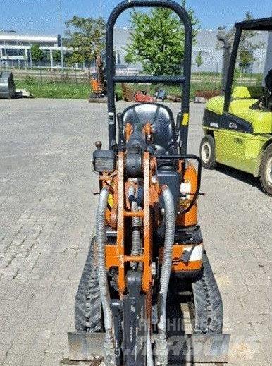 Hitachi ZX 10 U-6 Mini pelle < 7t
