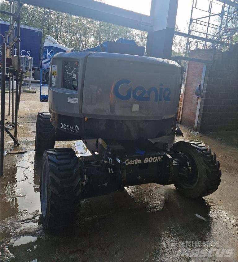 Genie Z 45/25 XC Nacelles articulées