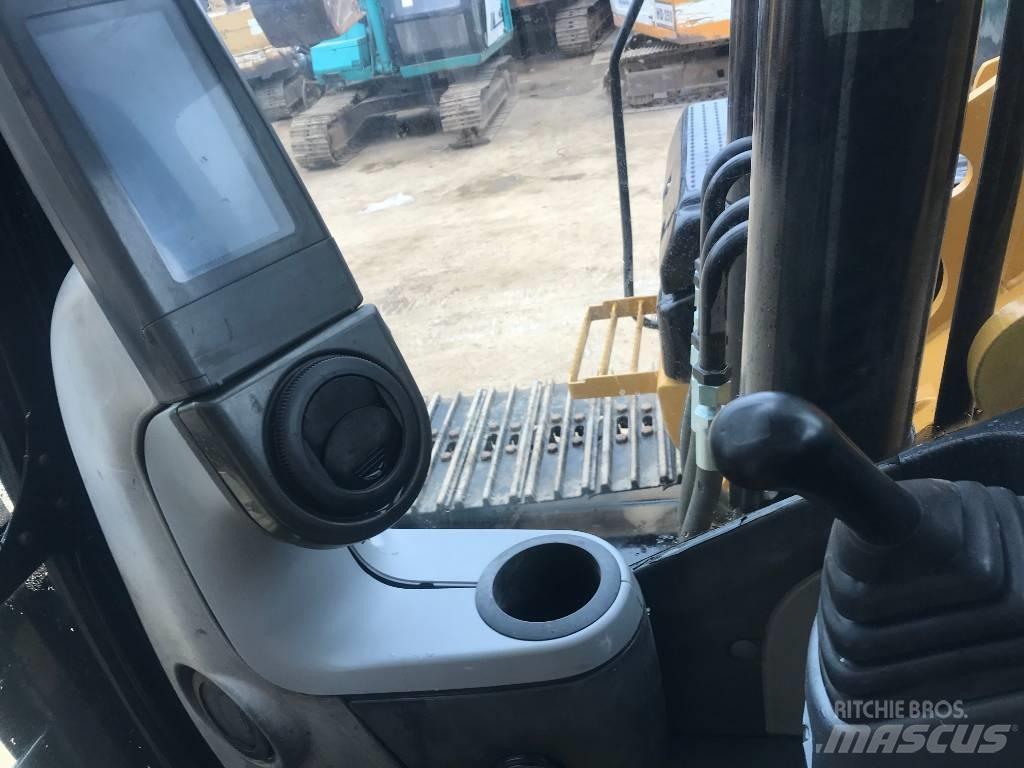 CAT 320 D L Pelle sur chenilles