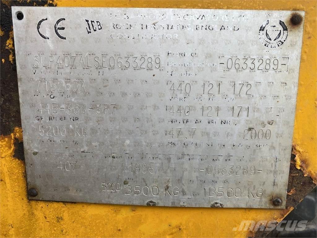JCB 407 Chargeuse multifonction