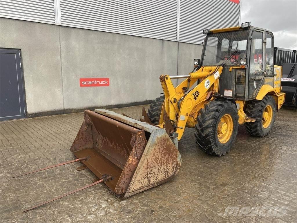 JCB 407 Chargeuse multifonction