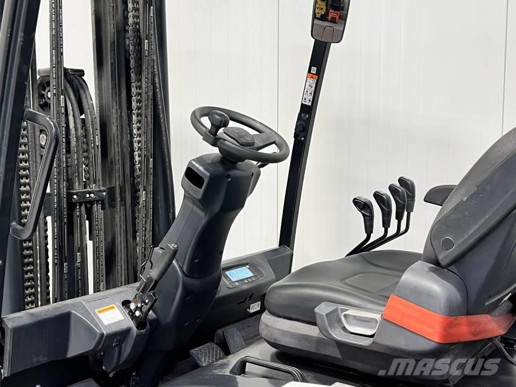 Doosan B50XC-7 Chariots élévateurs électriques