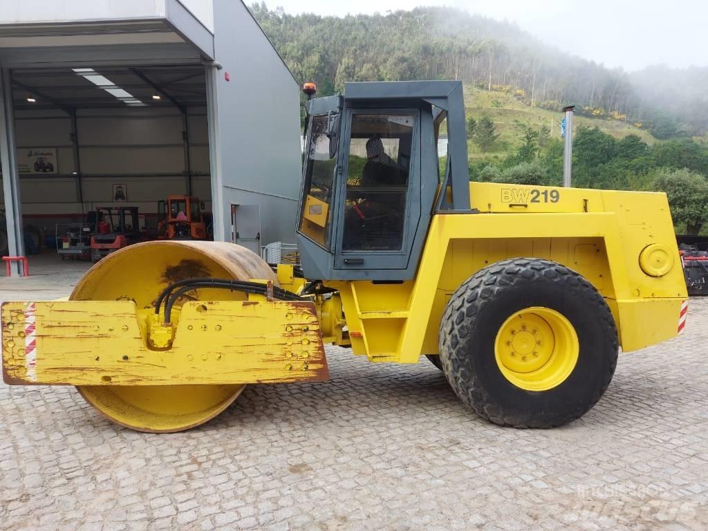 Bomag BW 219 D-2 Rouleaux monocylindre