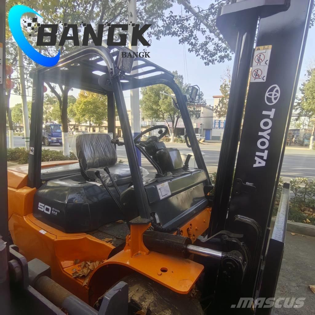 Toyota 7 F50 Chariots diesel