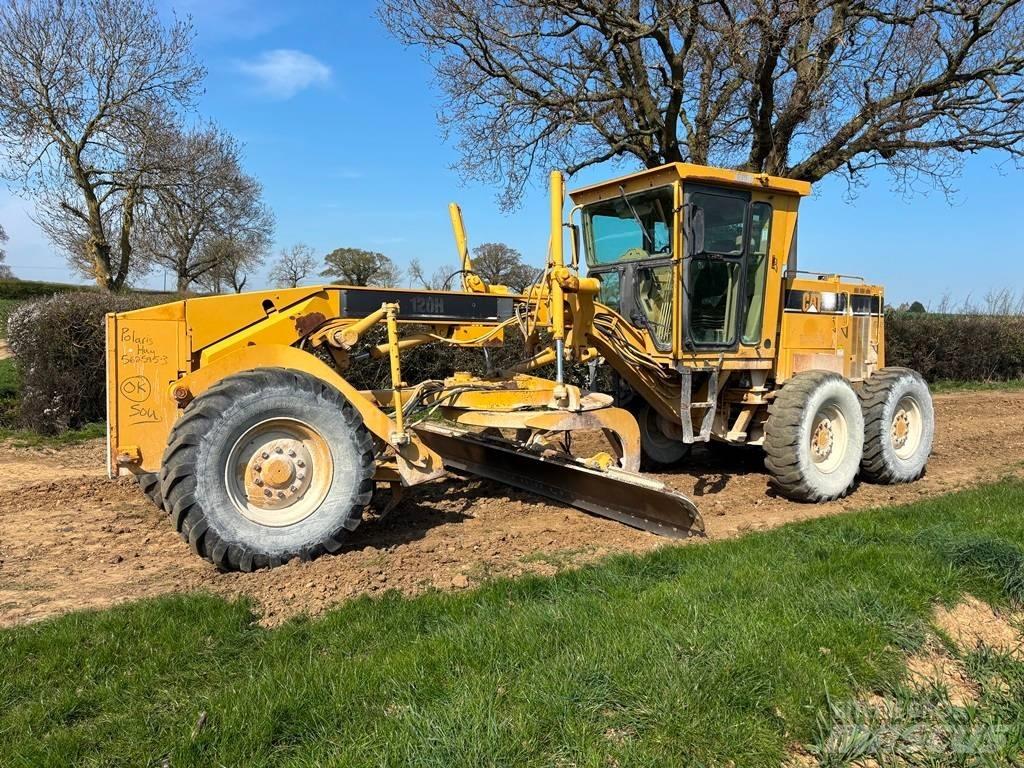 CAT 120 H NA Niveleuse