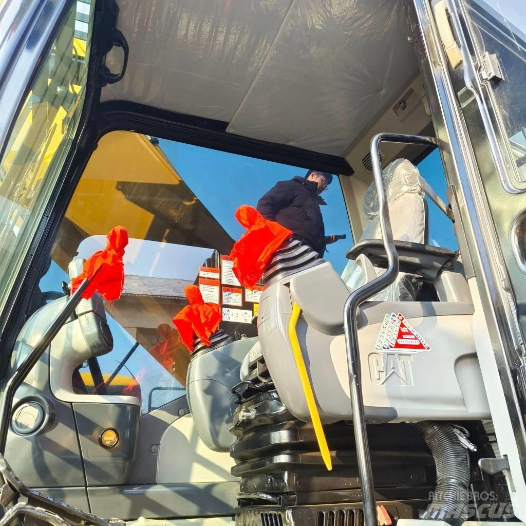CAT CAT340d Pelle sur chenilles