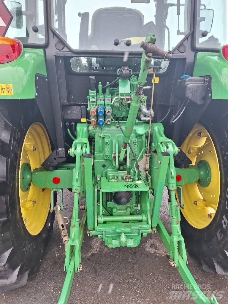 John Deere 5100 R Tracteur