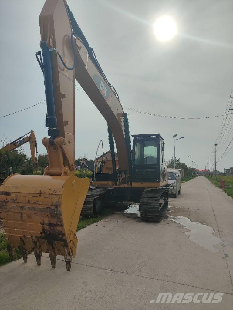 CAT 320 D Pelle sur chenilles