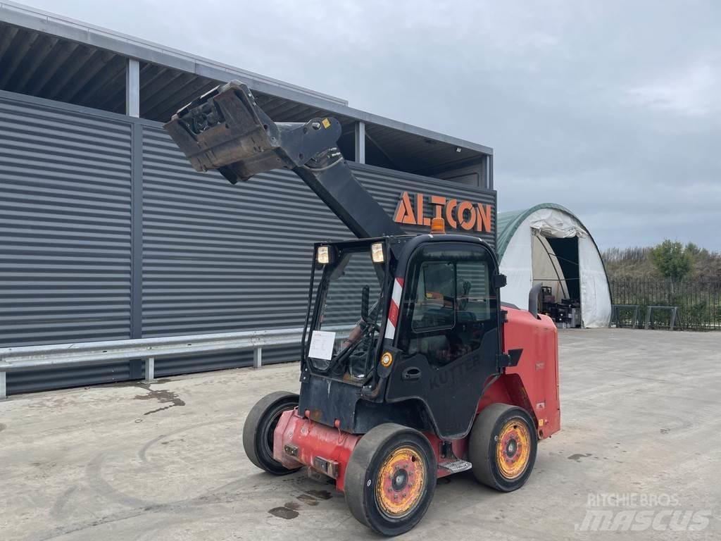 JCB R260 Débusqueur