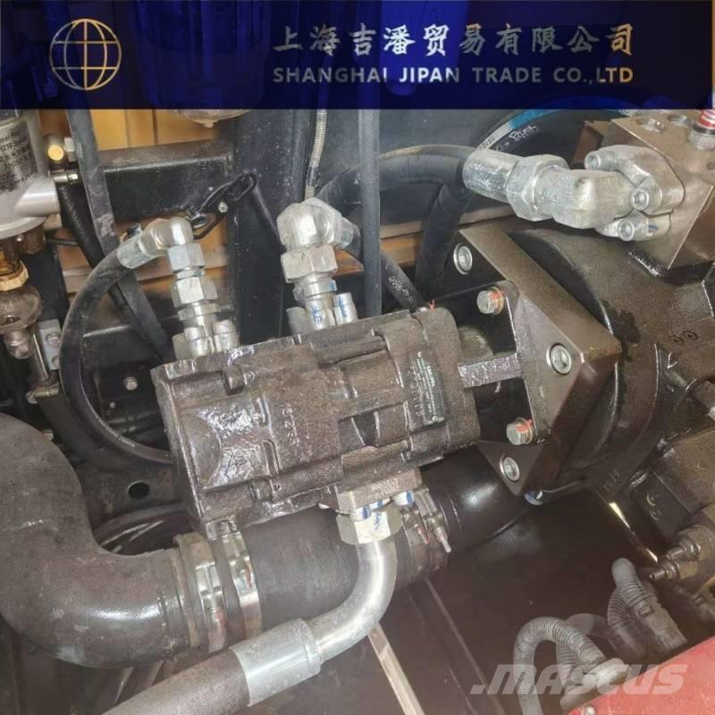 Sany SCC1000A Grue sur chenilles