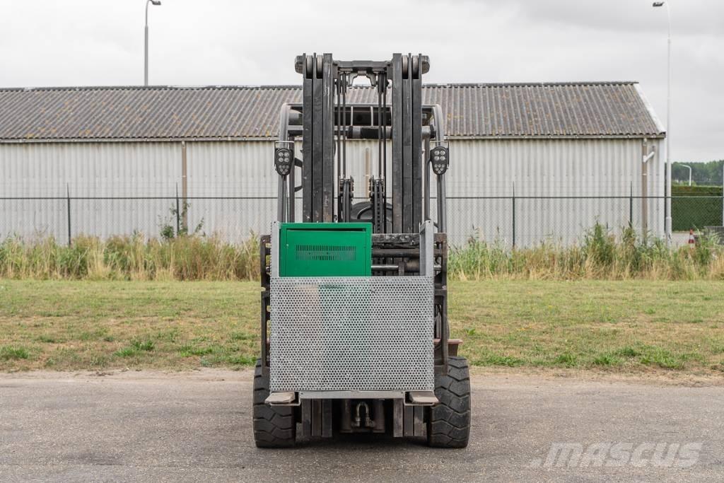Manitou ME 435 Chariots élévateurs électriques