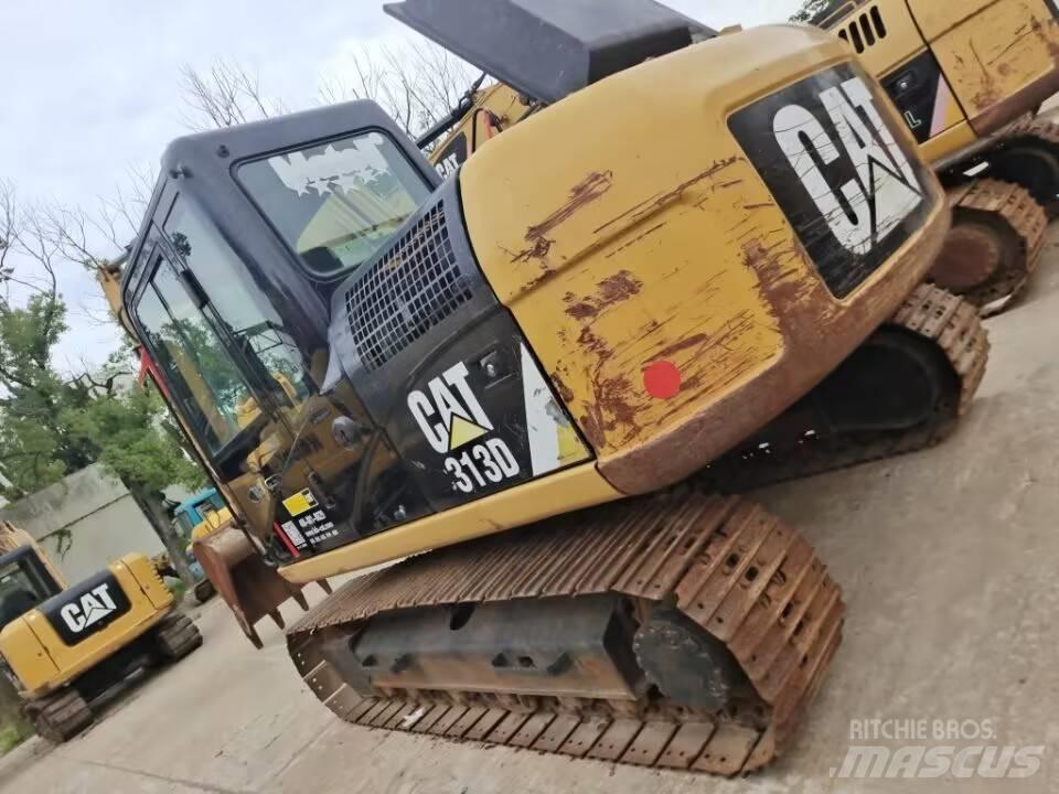 CAT 313D Pelle sur chenilles
