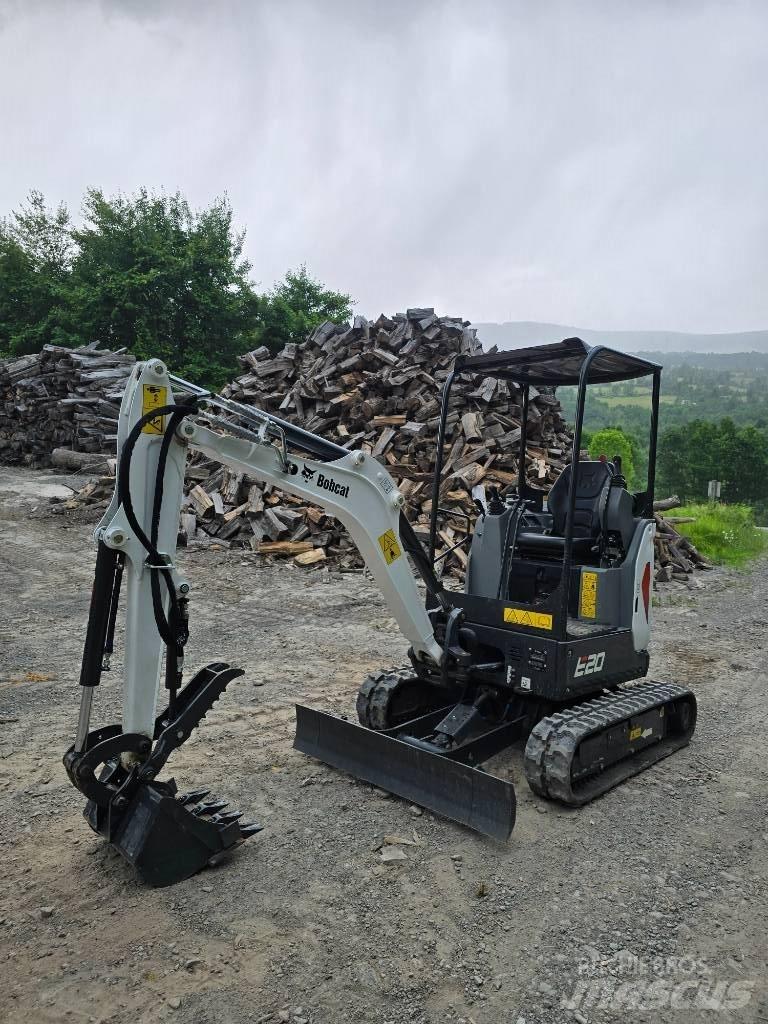 Bobcat E 20 Mini pelle < 7t
