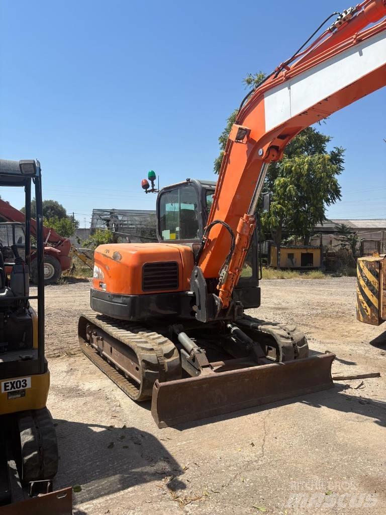 Doosan DX 80 R Mini pelle 7t-12t