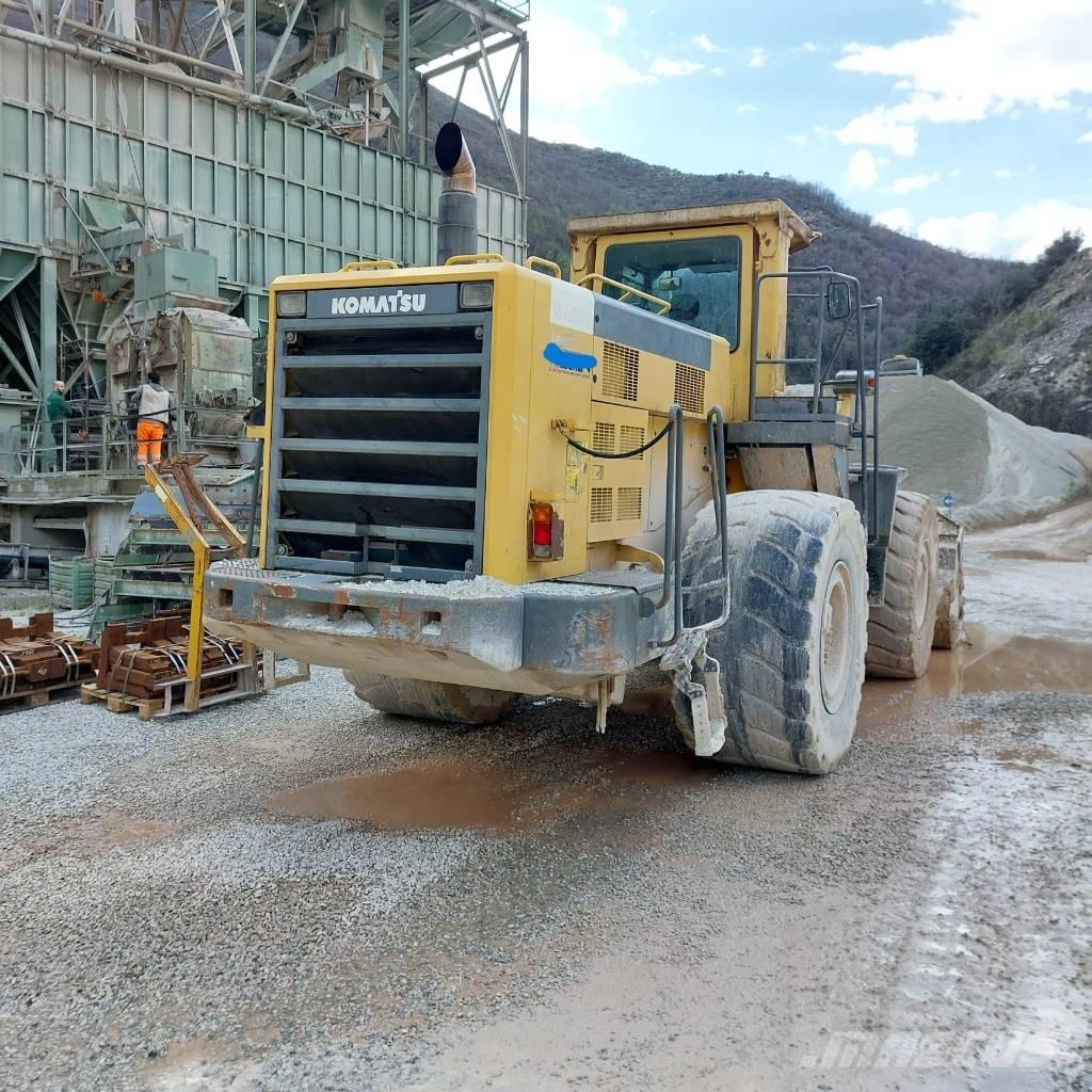 Komatsu WA 600-3 Chargeuse sur pneus