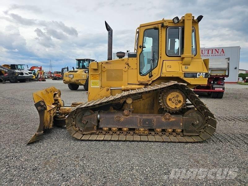 CAT D 4 H Bouteurs sur chenilles