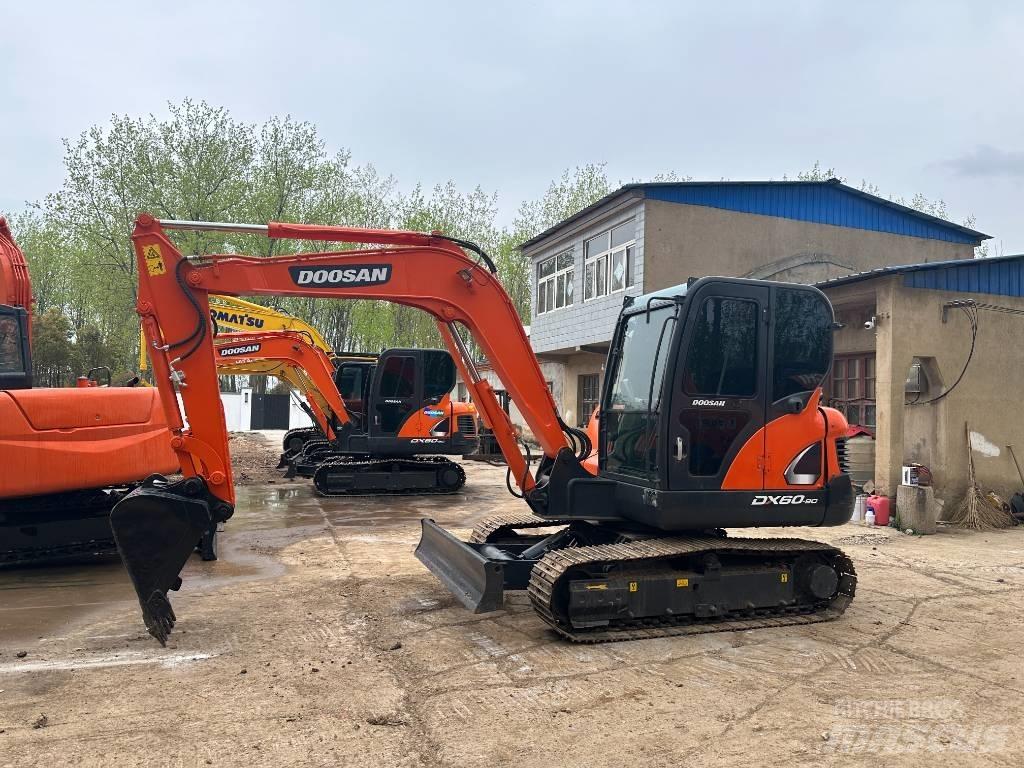 Doosan DX 60 Mini pelle < 7t
