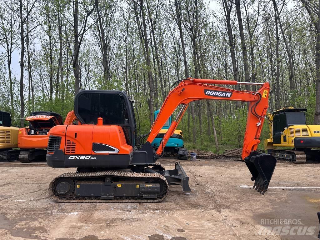 Doosan DX 60 Mini pelle < 7t
