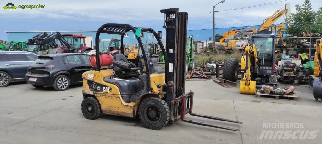 CAT GP 25 N Chariots GPL