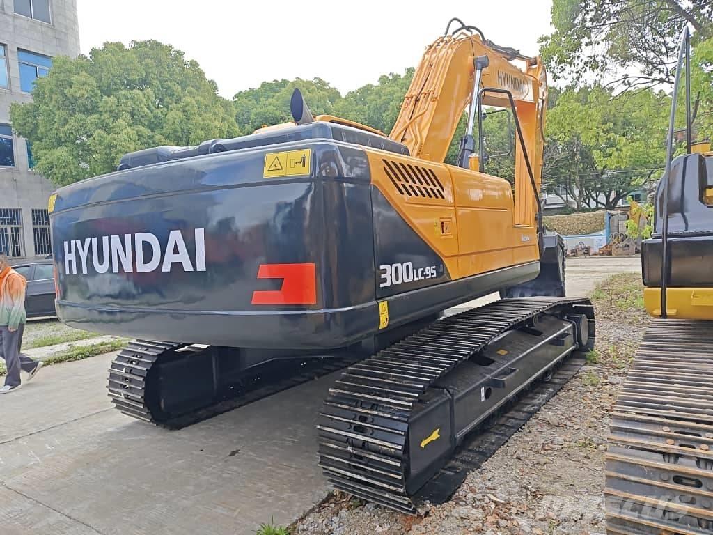 Hyundai R300LC-9S Pelle sur chenilles