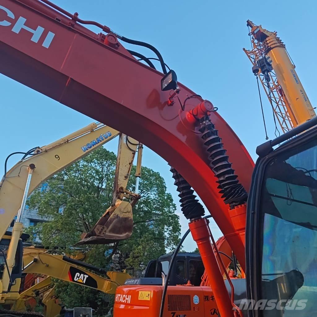 Hitachi ZX120 Pelle sur chenilles