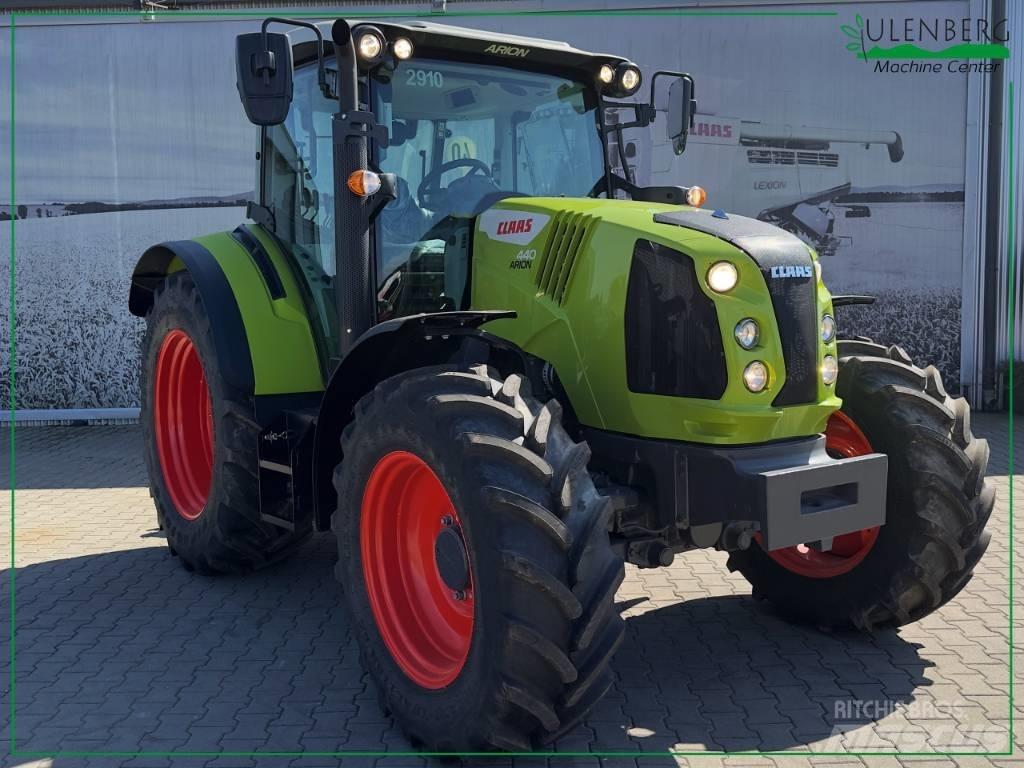 CLAAS ARION 440 Tracteur