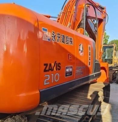 Hitachi ZX 210 Pelle sur chenilles