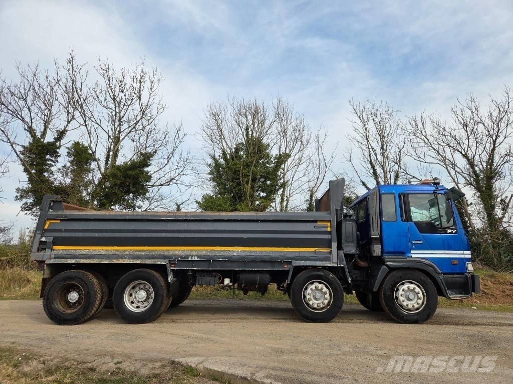 Hino 700 FY Camion benne