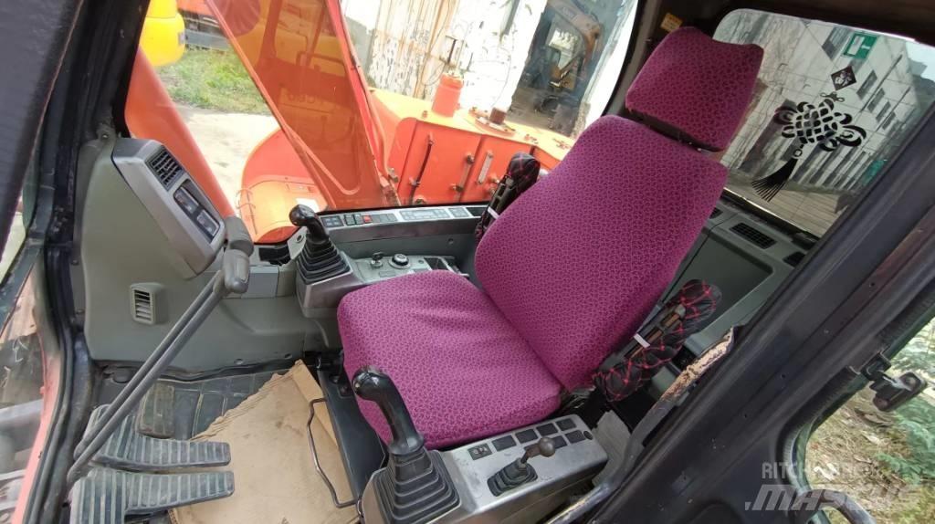Doosan DX 75-9 C Pelle sur chenilles