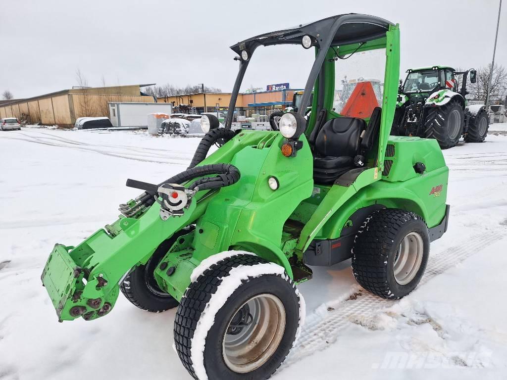 Avant 745 Chargeuse multifonction