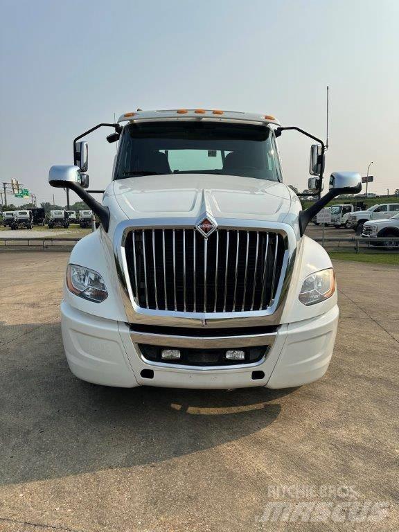 International LT Tracteur routier