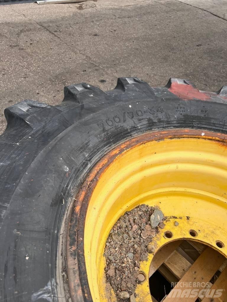 Nokian 700/70-34 Pneus, roues et jantes