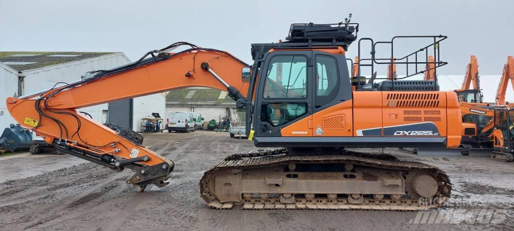 Doosan DX225LC-5 Pelle sur chenilles