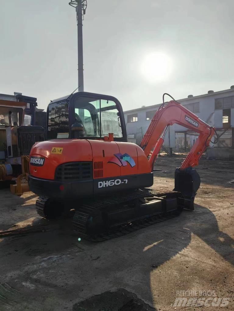 Doosan DH 60-7 Mini pelle < 7t