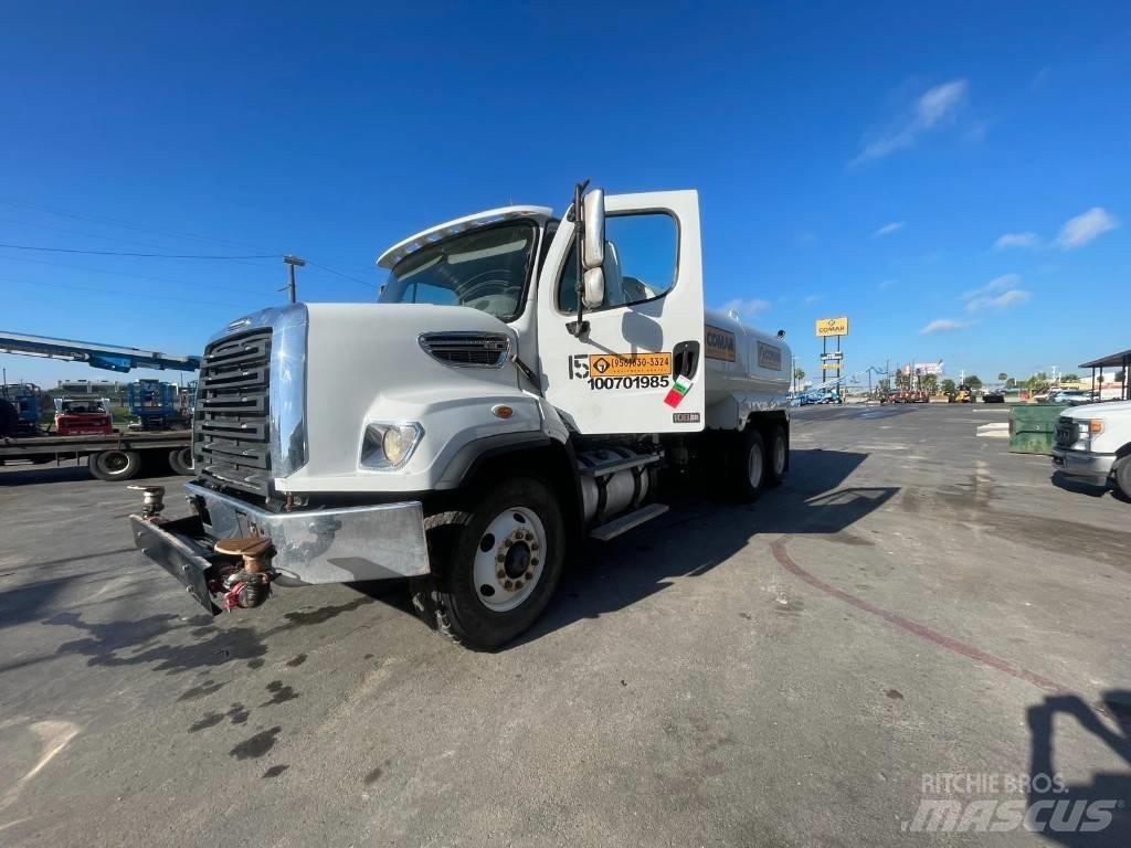 Freightliner 108 SD Camion citerne à eau