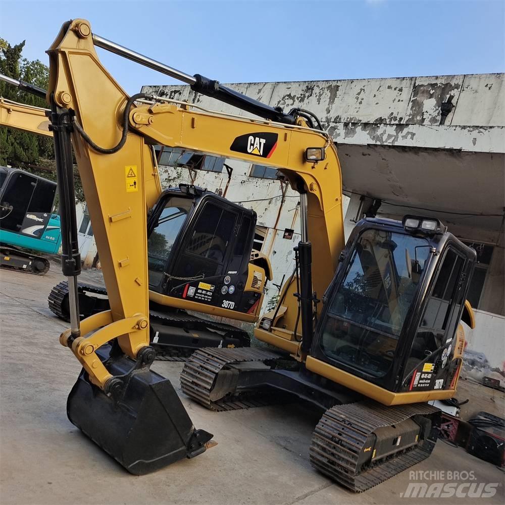 CAT 307 D Mini pelle < 7t