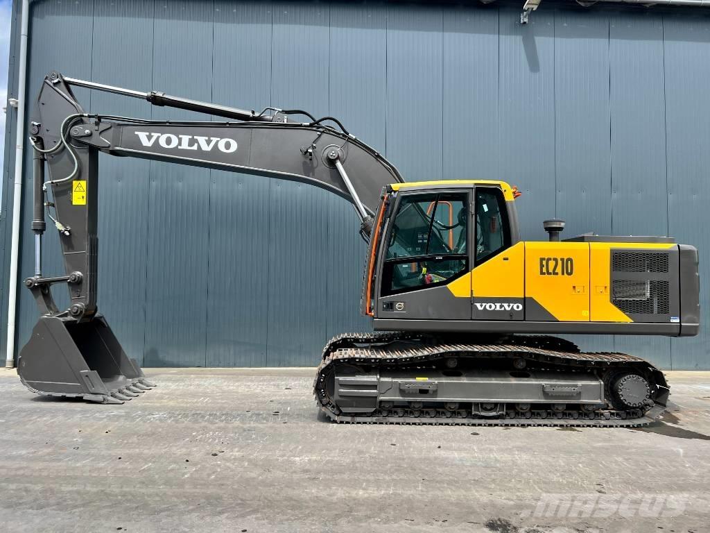 Volvo EC210 Pelle sur chenilles