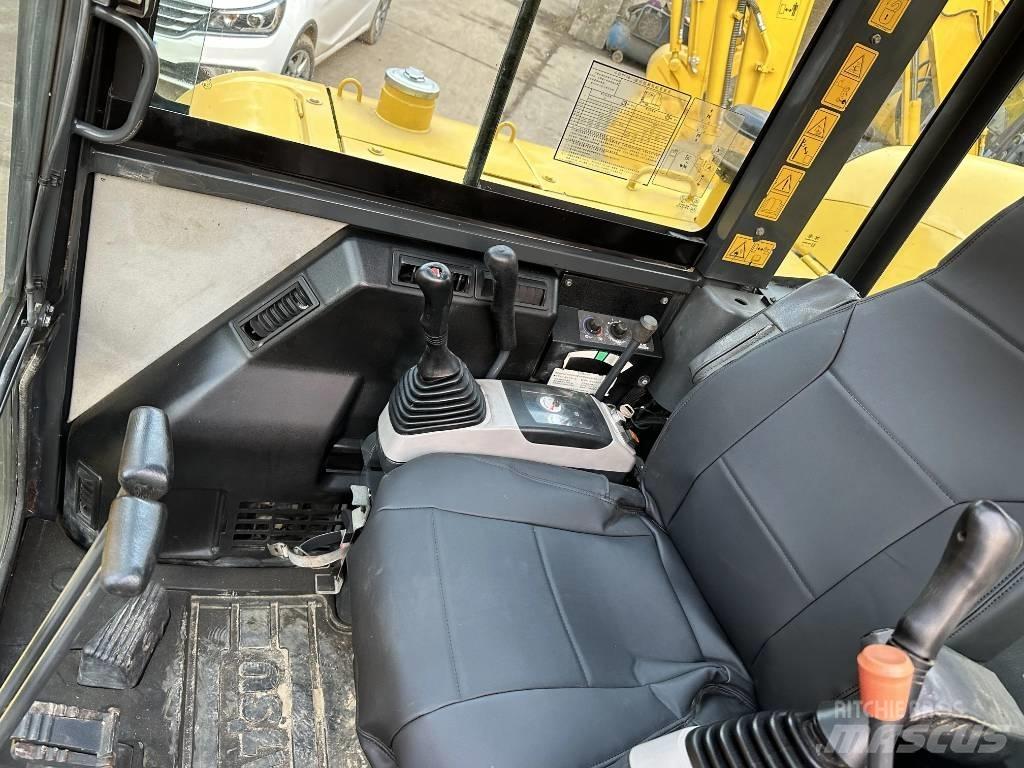 Komatsu PC56-7 Mini pelle < 7t